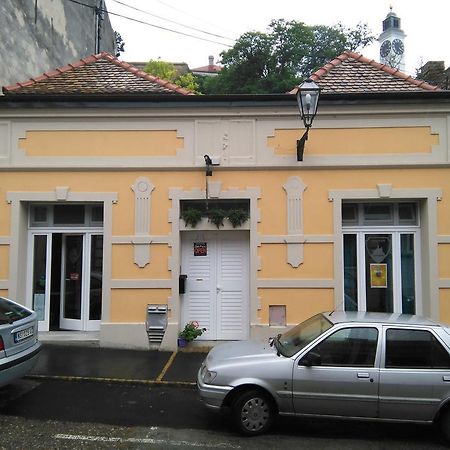 Varad Inn Novi Sad Exterior foto