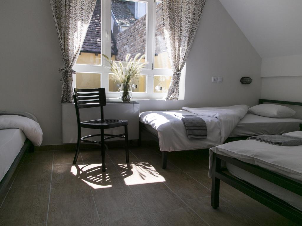 Varad Inn Novi Sad Cameră foto